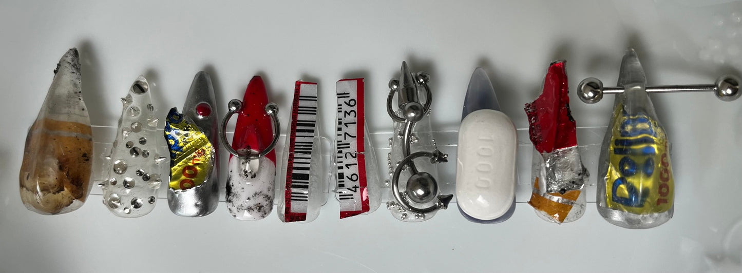 Out of stock - DOLIPRANE CLAWS press on nails
